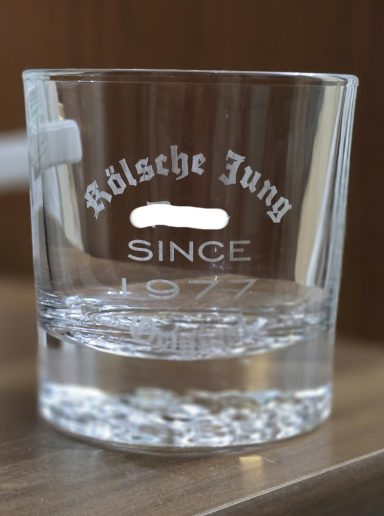 Glas mit Gravur