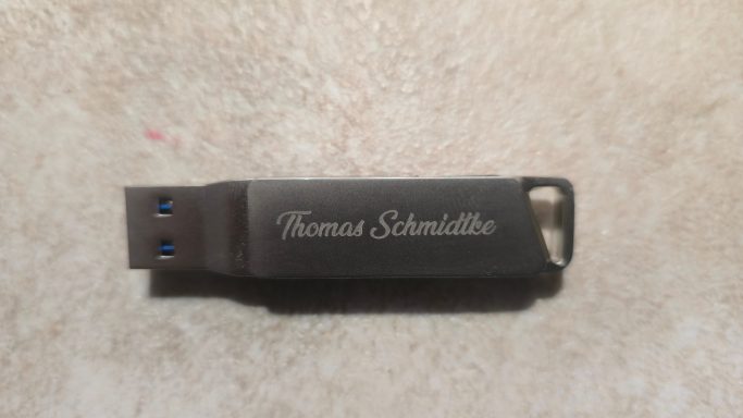 USB Stick graviert